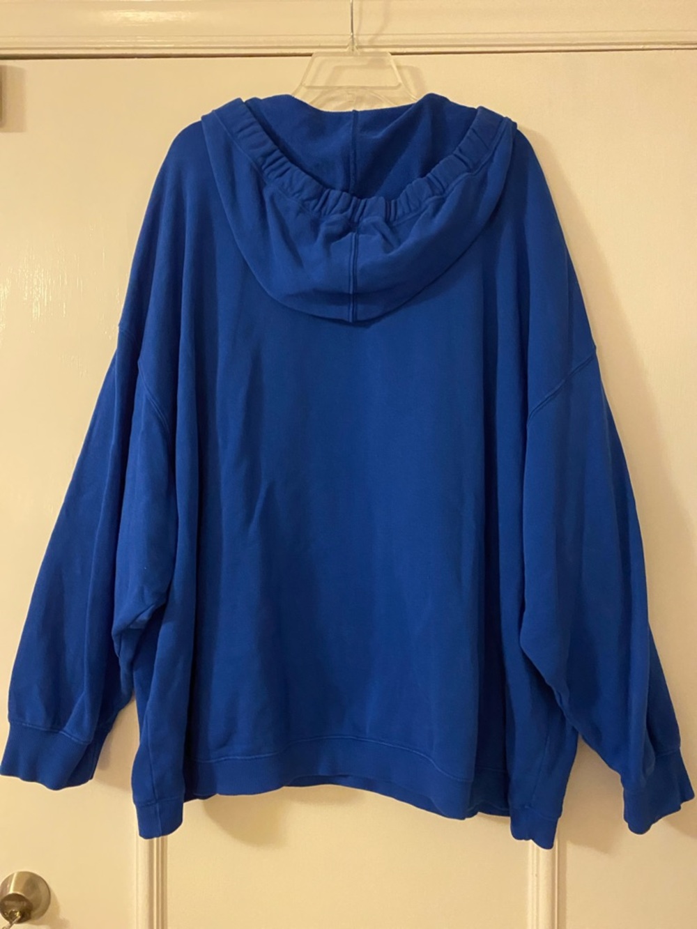 Free people Women’s Royal Blue Hoodie Sweater, front pocket, XL - Picture 4 of 5